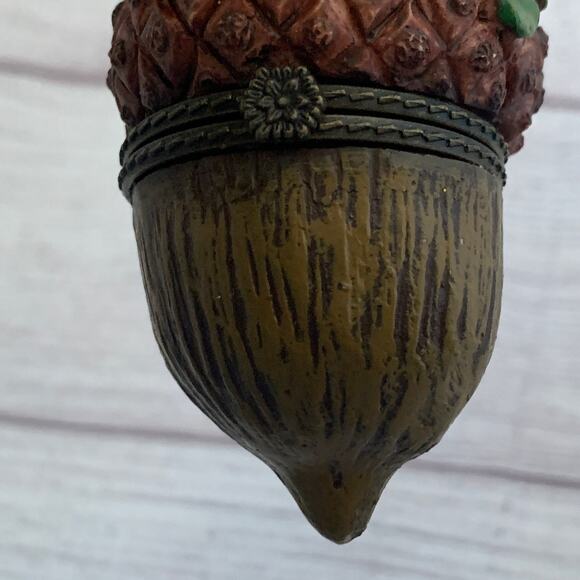 Vintage Acorn Trinket Box Christmas Tree Ornament - Picture 10 of 16